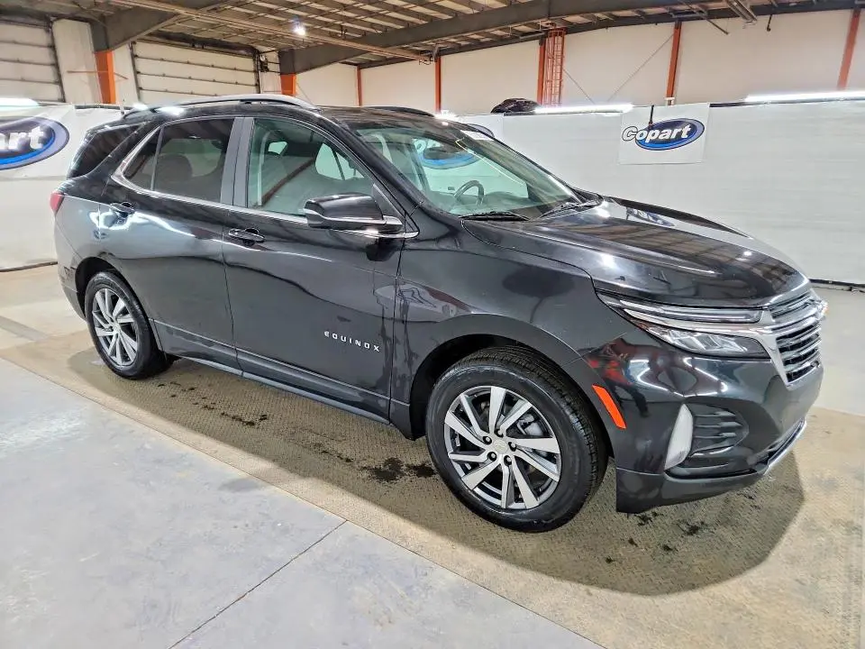 2022 CHEVROLET EQUINOX LT  