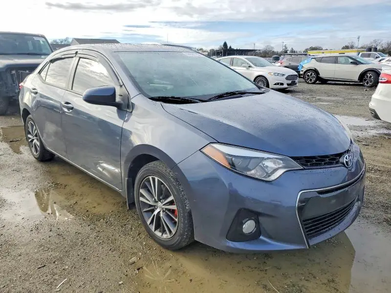 2016 TOYOTA COROLLA   
