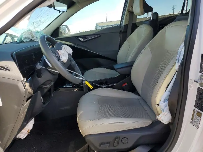 2023 KIA NIRO EX  