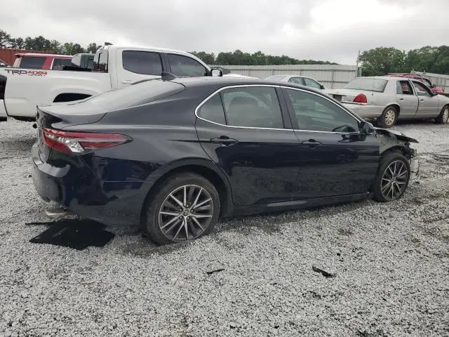 2023 TOYOTA CAMRY XLE  