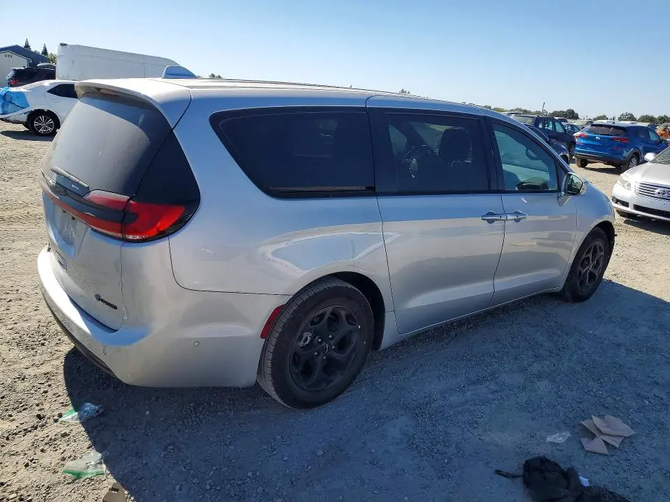 2022 CHRYSLER PACIFICA HYBRID TOURING L  
