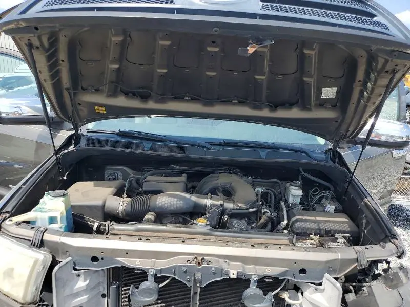 2011 TOYOTA TUNDRA DOUBLE CAB SR5  
