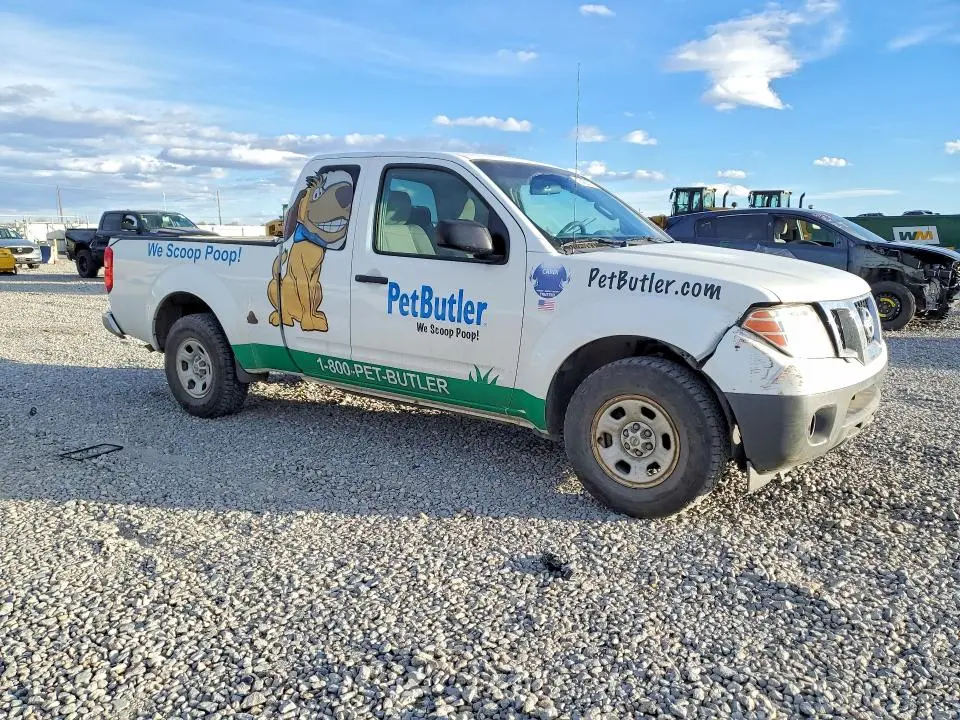 2014 NISSAN FRONTIER S  
