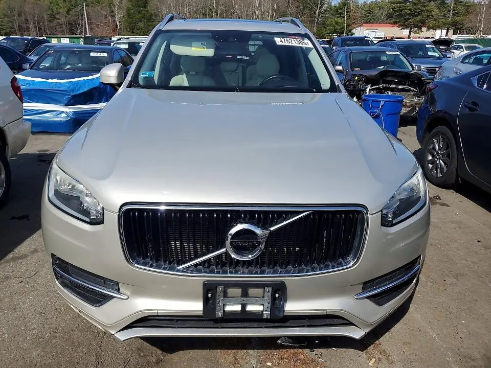 2016 VOLVO XC90 T5  