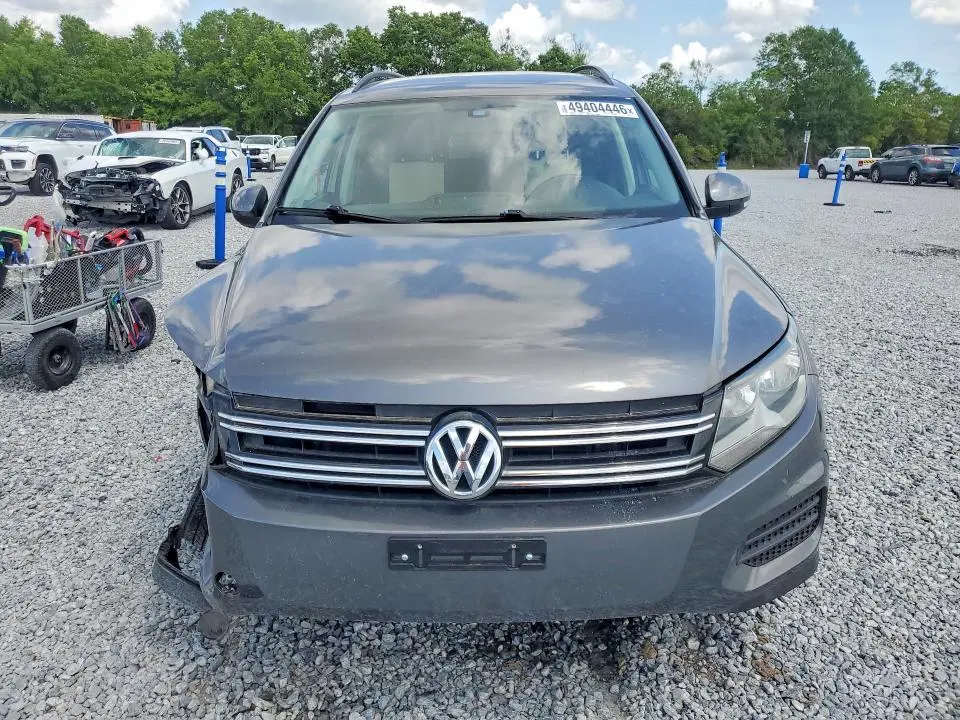 2016 VOLKSWAGEN TIGUAN S  