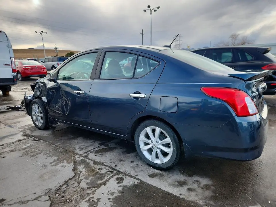 2015 NISSAN VERSA SL W   