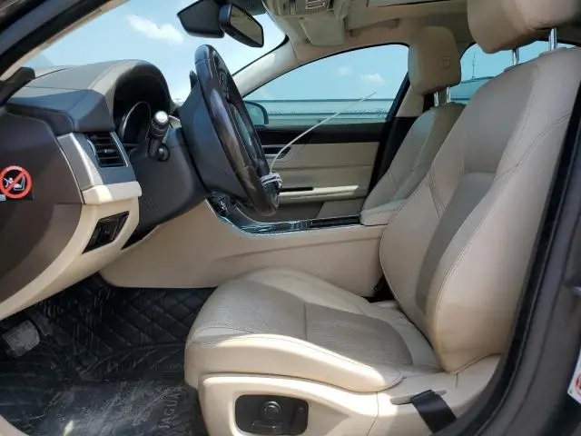 2016 JAGUAR XF PRESTIGE  