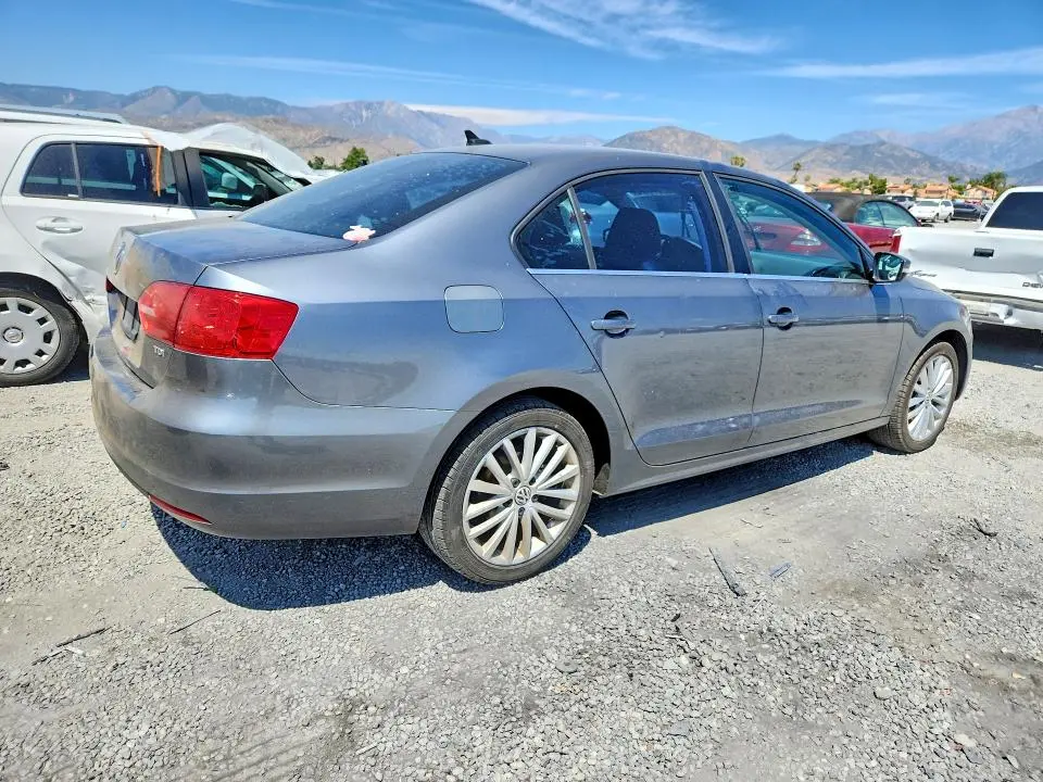 2013 VOLKSWAGEN JETTA TDI  