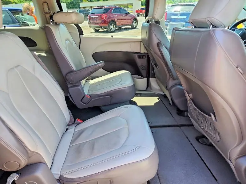 2017 CHRYSLER PACIFICA TOURING L  