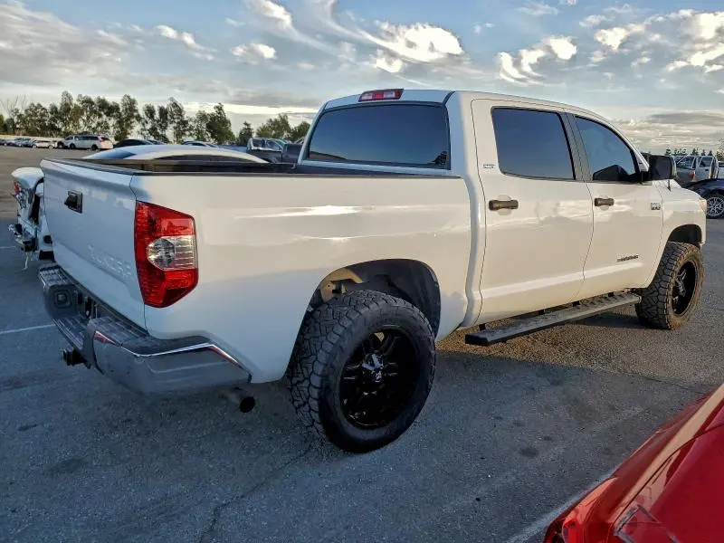 2014 TOYOTA TUNDRA CREWMAX SR5  