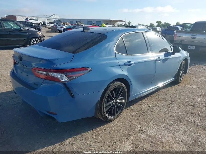 2024 TOYOTA CAMRY XSE