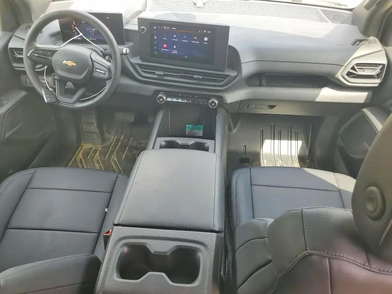 2025 CHEVROLET SILVERADO   