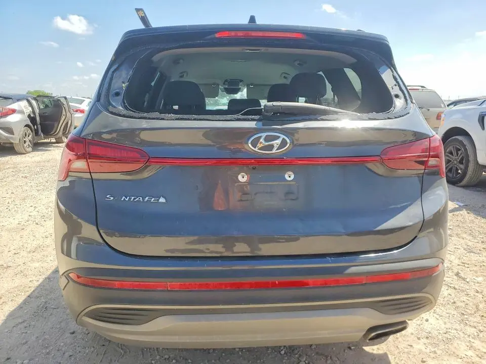 2022 HYUNDAI SANTA FE SE  