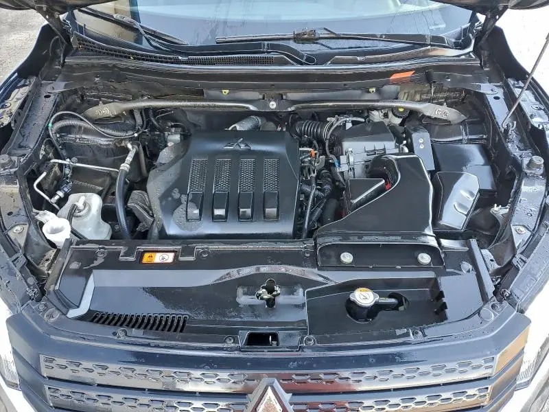 2022 MITSUBISHI ECLIPSE CROSS ES  