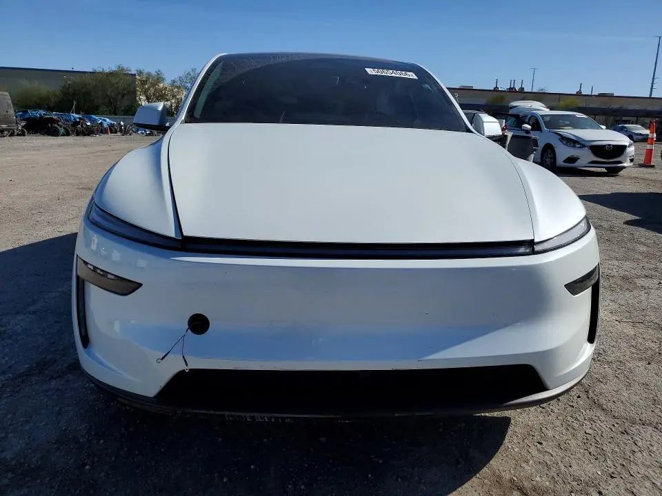 2026 TESLA MODEL Y   
