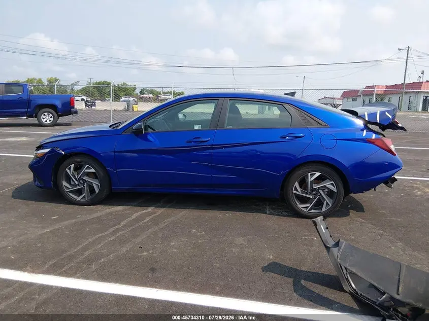 2025 HYUNDAI ELANTRA SEL SPORT