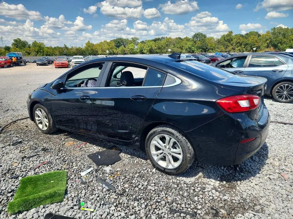 2019 CHEVROLET CRUZE LT  