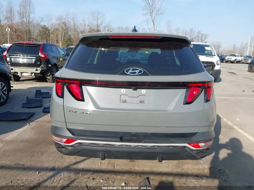 2024 HYUNDAI TUCSON SE