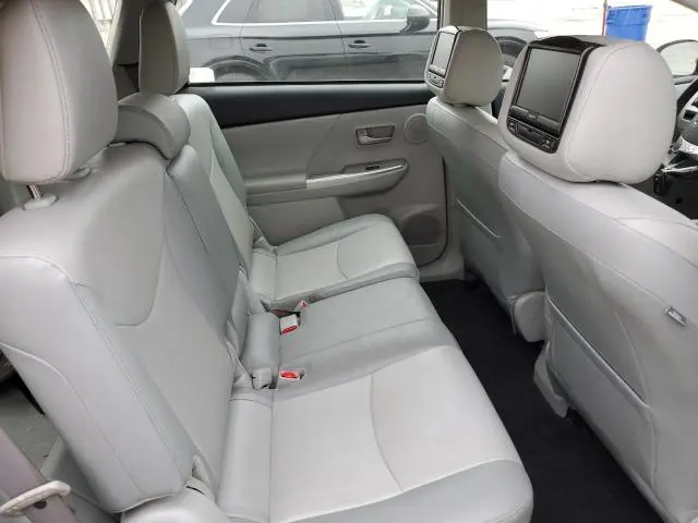 2013 TOYOTA PRIUS V   