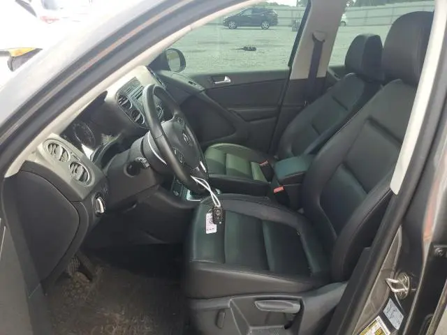 2016 VOLKSWAGEN TIGUAN S  