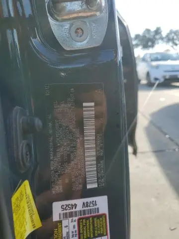 2012 TOYOTA SIENNA LE  