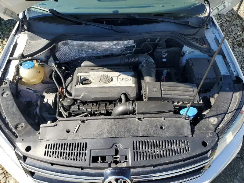 2013 VOLKSWAGEN TIGUAN S  
