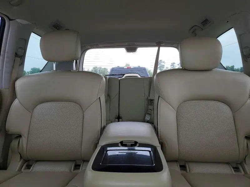 2022 INFINITI QX80 LUXE  