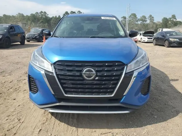2021 NISSAN KICKS S  