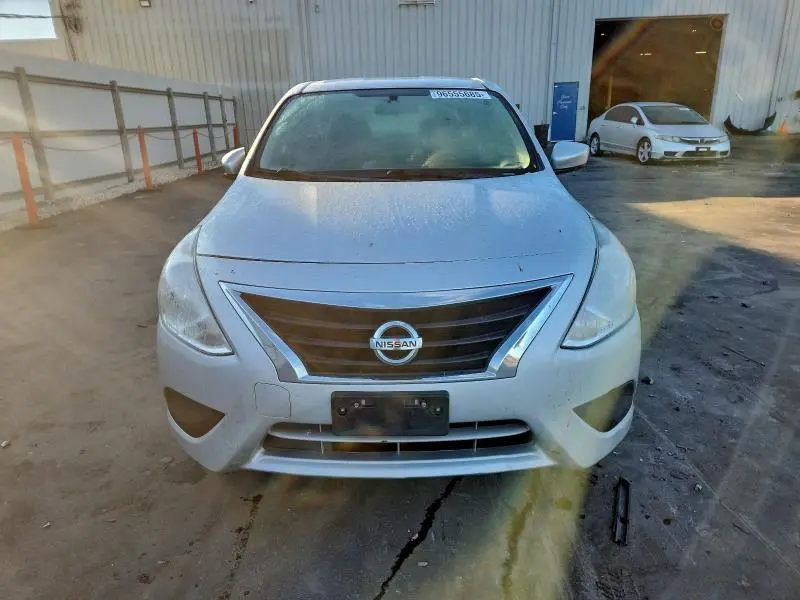 2018 NISSAN VERSA S  