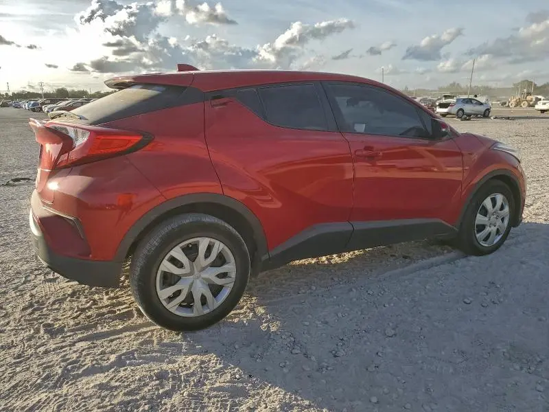 2020 TOYOTA C-HR XLE  