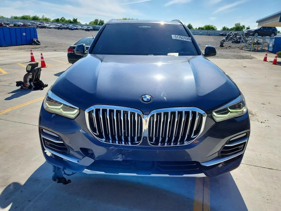 2020 BMW X5   