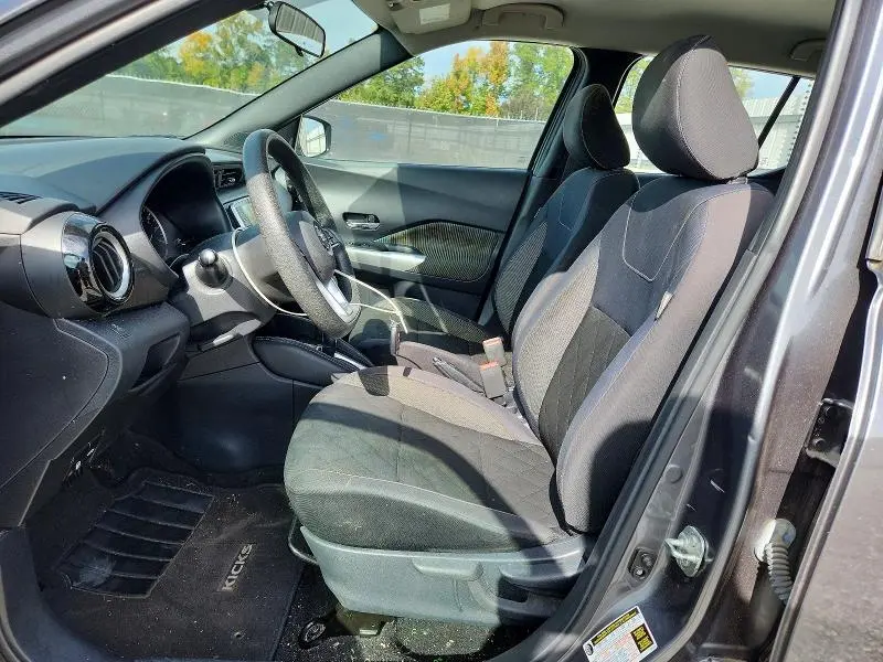 2019 NISSAN KICKS SV  