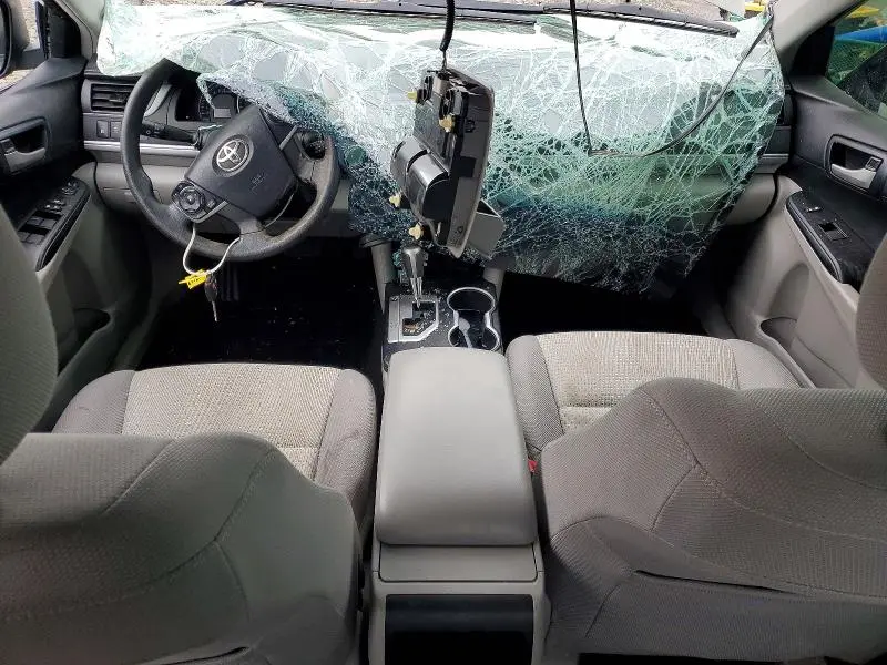 2014 TOYOTA CAMRY LE  