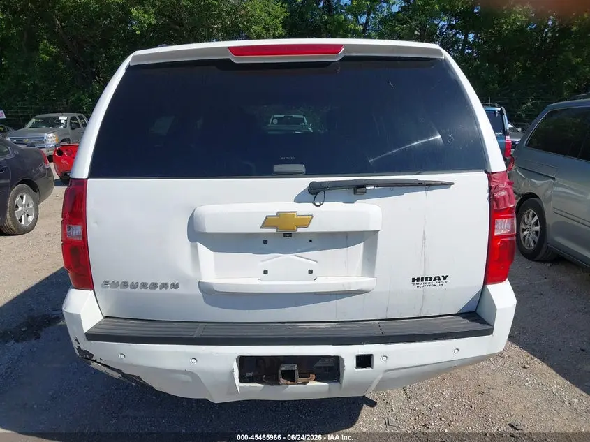 2013 CHEVROLET SUBURBAN LT