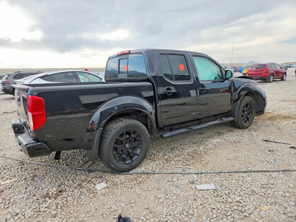 2021 NISSAN FRONTIER SV  