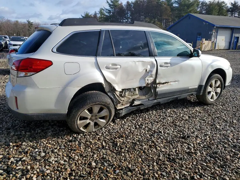2011 SUBARU OUTBACK 2.5I PREMIUM  