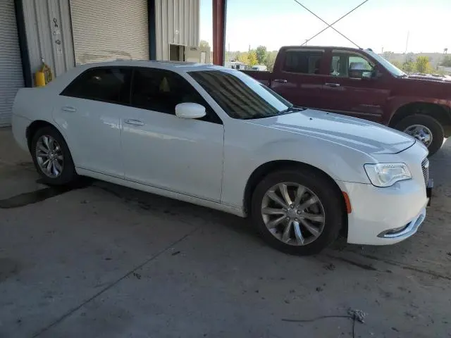 2017 CHRYSLER 300 LIMITED  