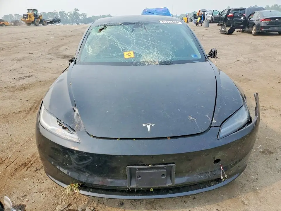 2024 TESLA MODEL 3   