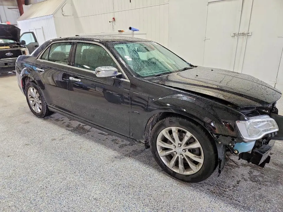 2018 CHRYSLER 300 LIMITED  