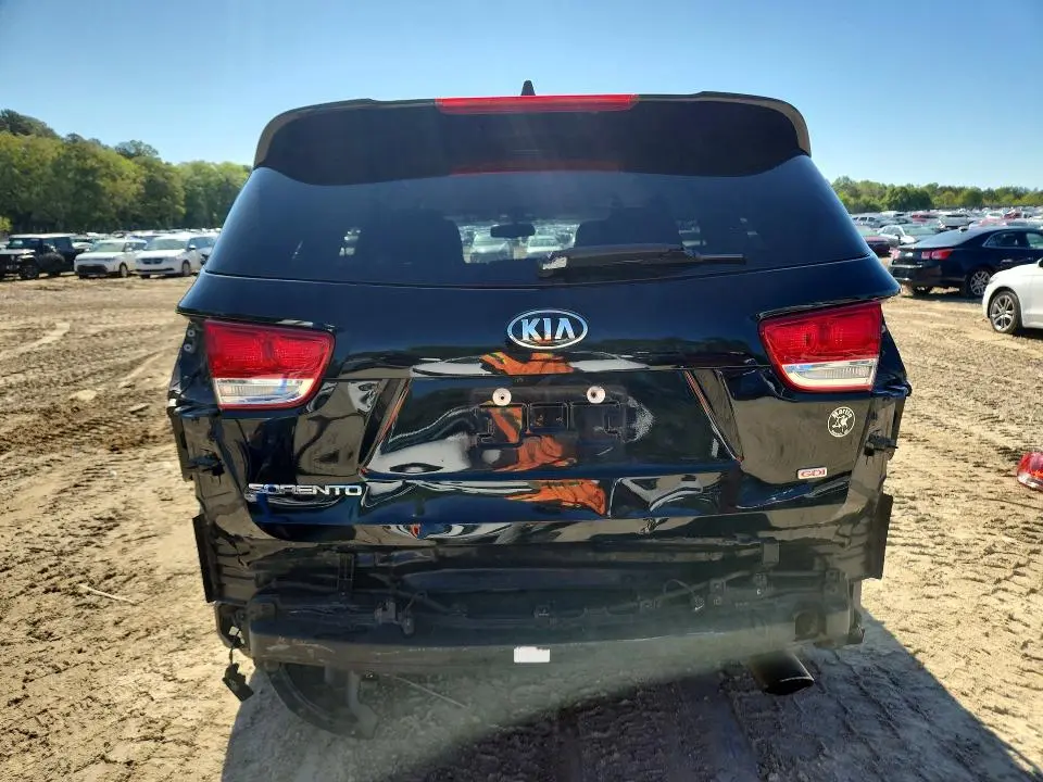 2017 KIA SORENTO LX  
