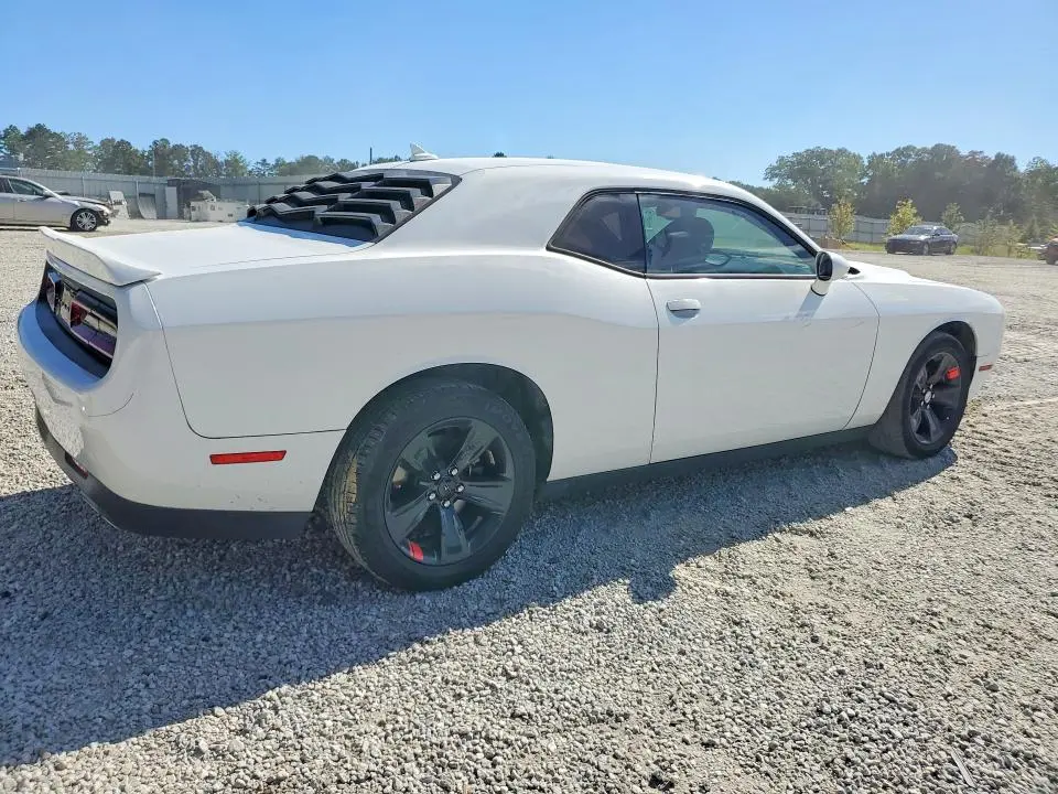 2018 DODGE CHALLENGER SXT  