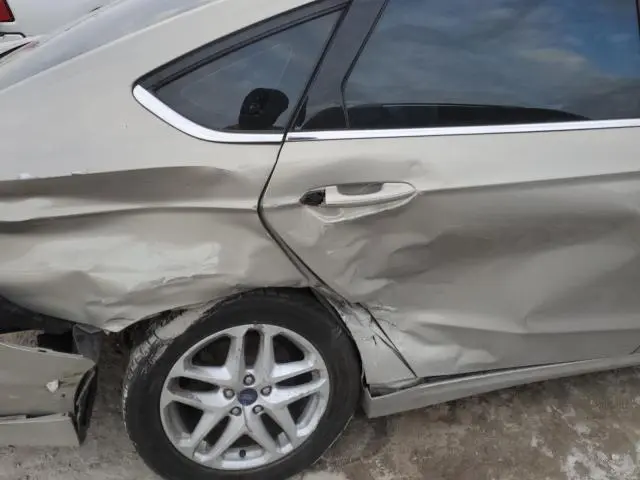 2015 FORD FUSION SE  