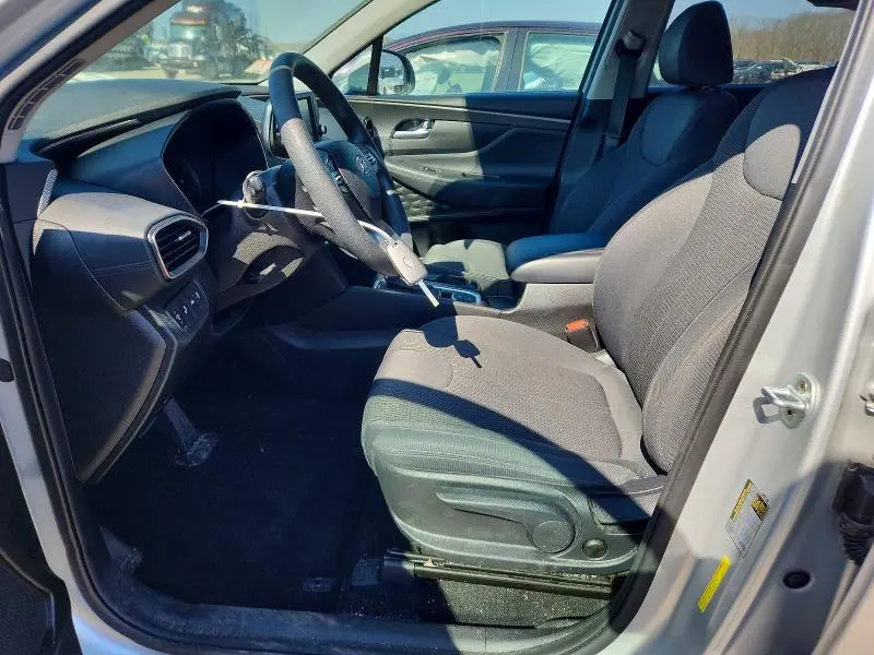2019 HYUNDAI SANTA FE SE  