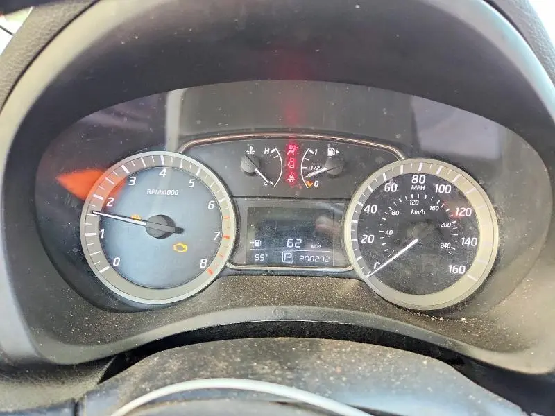 2015 NISSAN SENTRA SV  