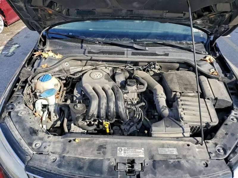 2015 VOLKSWAGEN JETTA BASE  