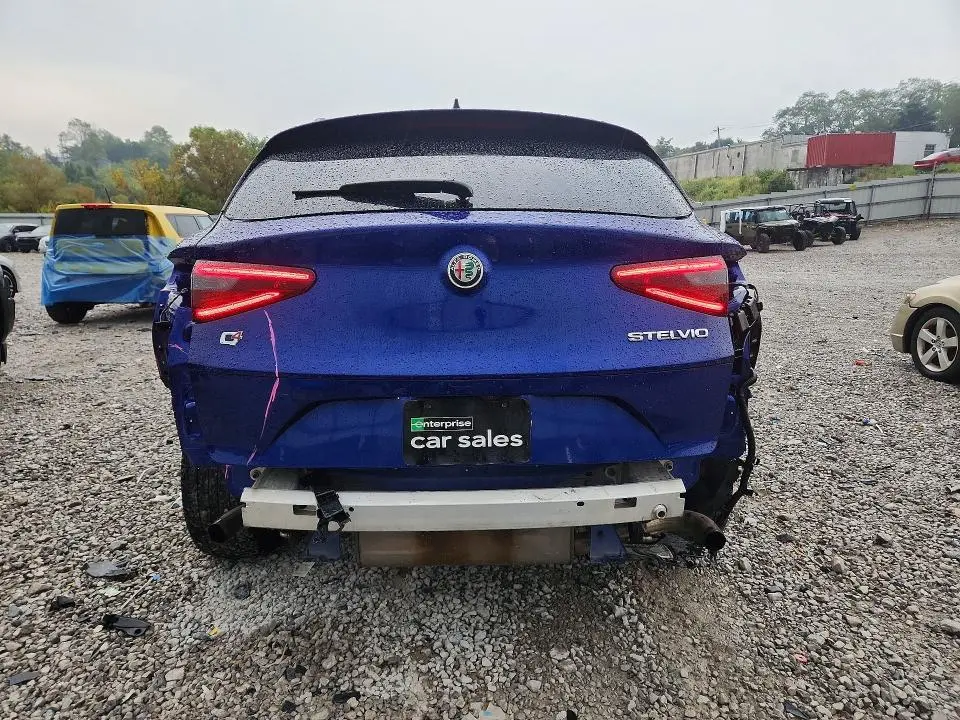 2022 ALFA ROMEO STELVIO TI  