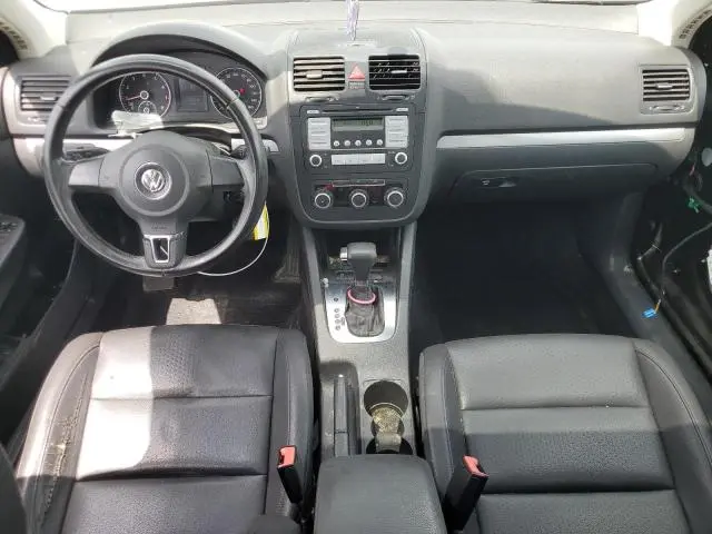 2010 VOLKSWAGEN JETTA SE  