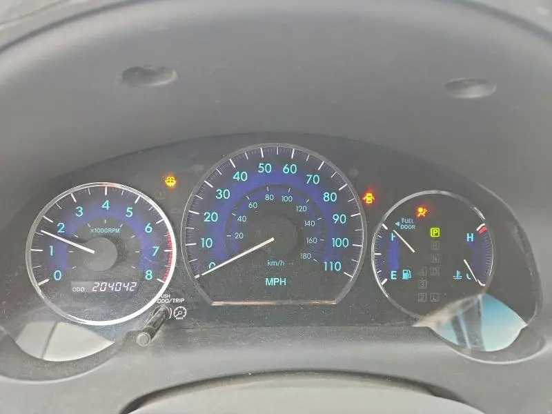 2010 TOYOTA SIENNA XLE  