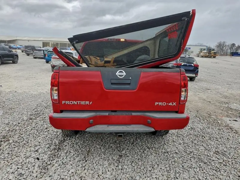 2010 NISSAN FRONTIER CREW CAB SE  