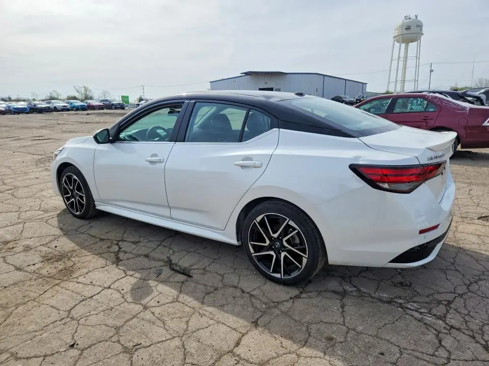 2025 NISSAN SENTRA SR  